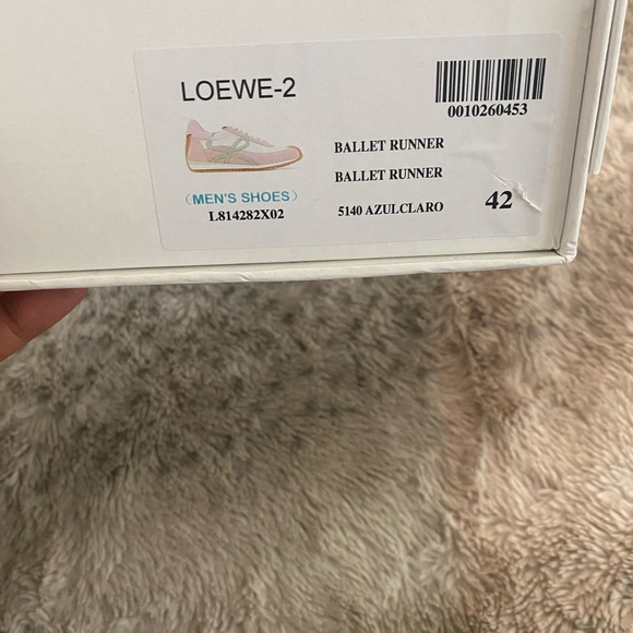 Loewe Ballet Runner, Pink and Green.  Size 42.  Brand new in box.  Tooooo Big - Picture 5 of 5